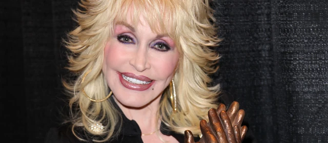 Wglądy astrologiczne Dolly Parton dla Koziorożca