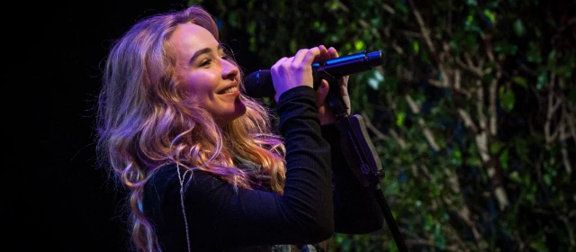 Cechy Byka i wnioski astrologiczne Sabriny Carpenter