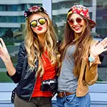 Lew  / Będzie ci się świetnie działo, jeśli zachowasz czujność. Nie wpadaj w pułapkę dyktowania i nadużywania swojej władzy. Ludzie docenią twoje ciepło, hojność i przedsiębiorczego ducha, ale znacznie mniej będą lubić twoją arogancję i sztywne podejście do niektórych spraw.